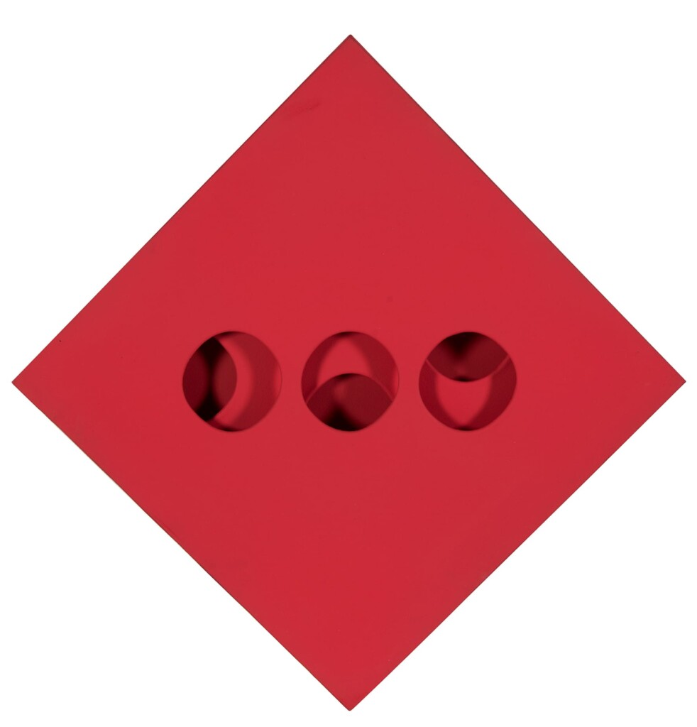 Scheggi, Paolo, Intersuperficie curva dal rosso e bianco, 1966